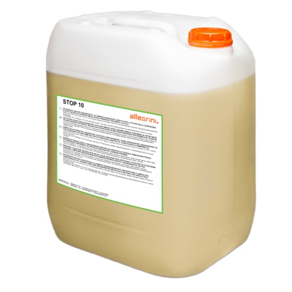 Autonpesuliuottimet ja esipesuaineet